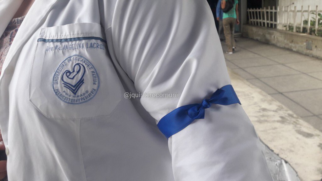 NoticiaVN's tweet photo. #7May #ReporteVN Médicos del Hospital Universitario de Los Andes manifiestan su apoyo a la #OperaciónLibertad y acatarán Paro Escalonado #Mérida
vía @jquinterocomuni https://t.co/rwkWAA5FBE