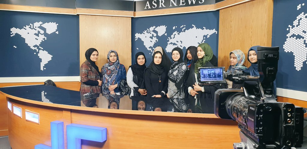 Farahnaz786Art's tweet photo. #videoJournalism #Workshop  on #ASRTV
Thank you @habibulahfarahi  ، for your great work and teaching🙏
@CodeToInspire https://t.co/0K9iUtjzqf