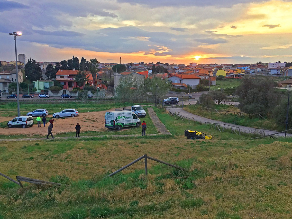 Energreenspa's tweet photo. Senorbi, è stato sede di dimostrazione per  #RoboGREENEvo #Robo #Robot #Radiocomandato #Forestry #RoboGREEN #ProfessionalMachines #RadioControlled #ToolCarrier #Forest #Wood #FixedTeeth #ForestryHead #RemoteControlled #EquipmentCarrier #Tecnology #Tractor #Tracked #ExtremeSlopes https://t.co/Tdzh3XpxKp