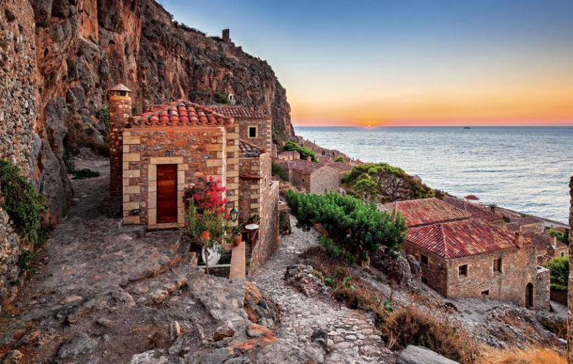 goepic1's tweet photo. Ready to get submerged in mystery, steeped in history, and head blissfully off the beaten path? Visit some of Europe's best kept secret villages 
#TravelTuesday #NationalTourismDay #TuesdayMotivation 
https://t.co/lrPNSmLf7w via @NatGeoTravel https://t.co/E2xWQQ7PSr