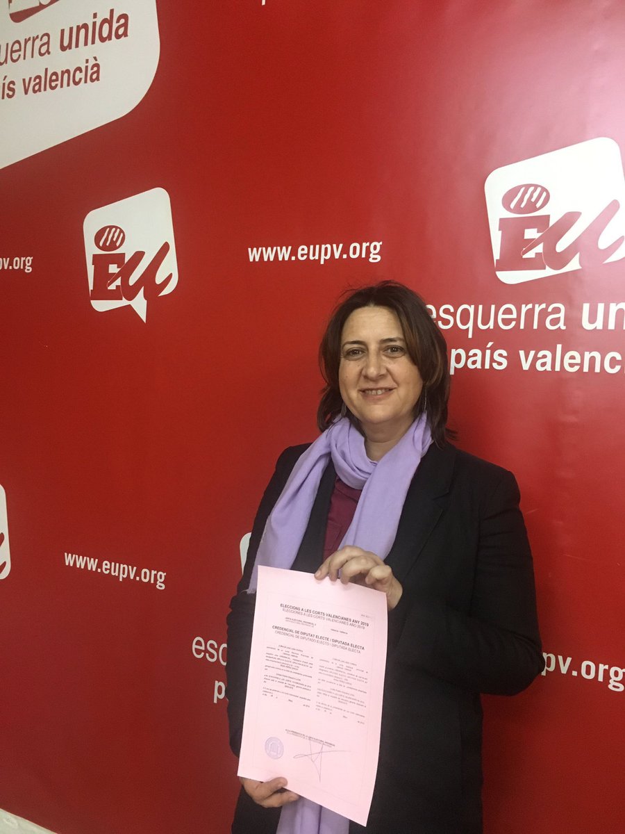 esquerraunida's tweet photo. 🔻Orgull de les nostres companyes @RosaPerezGarijo i @eblanesEU que tornaran a portar la veu d’Esquerra Unida a les @cortsval en defensa de la igualtat i la justícia social!

Hui han recollit les seus credencials com a diputades electes de Les Corts 🏛 https://t.co/bnasjc8MDR