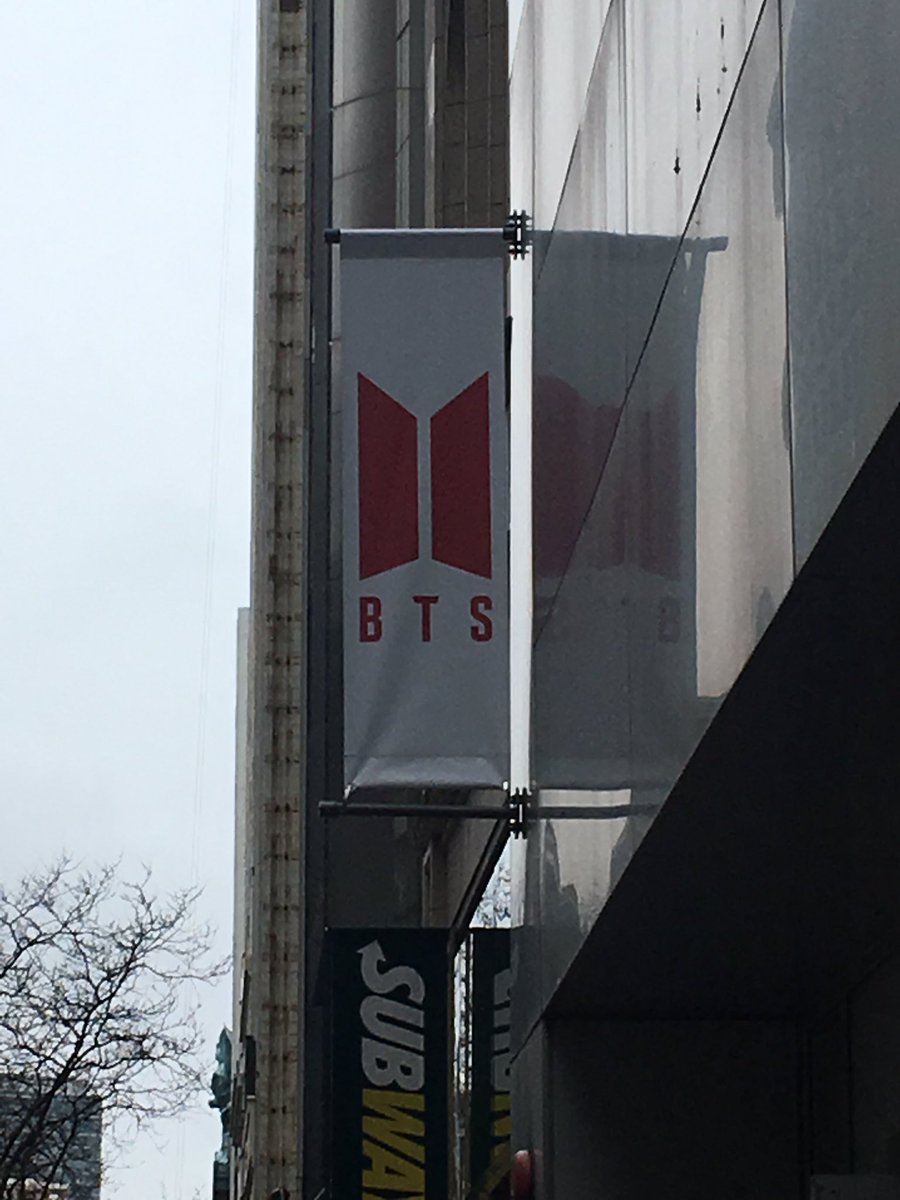 Laura K. Stokes tweet media