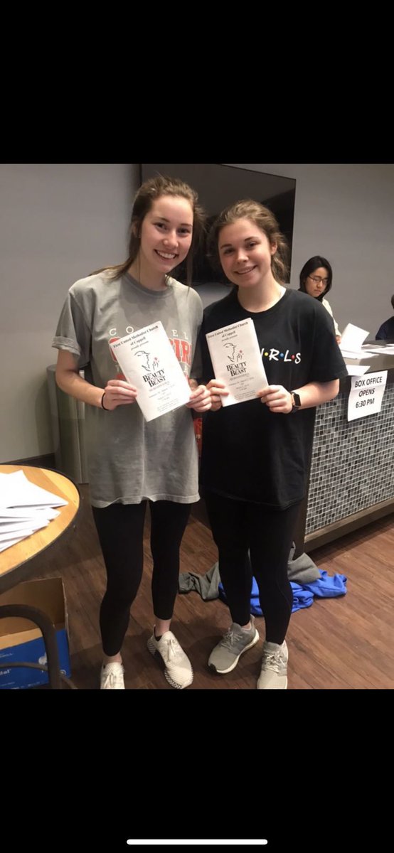 isabelleb022's tweet image. Had so much fun a few weeks back volunteering at FUMC with kaylee!! #ServeandReceive @CowgirlVB @40_kaylee