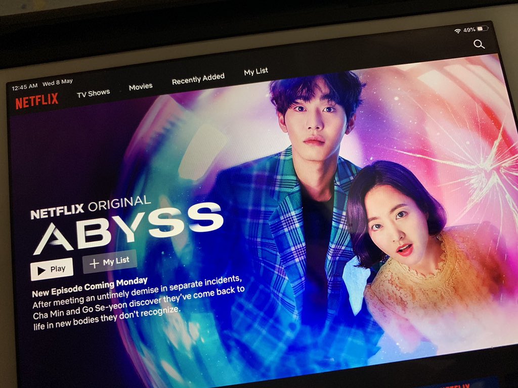 CordovaArlyn's tweet image. I’m about to sleep. And suddenly a new series on board....hihi...omo... i have pending series after my current series and this.... 😂🤩🤣 #SeriesOverload