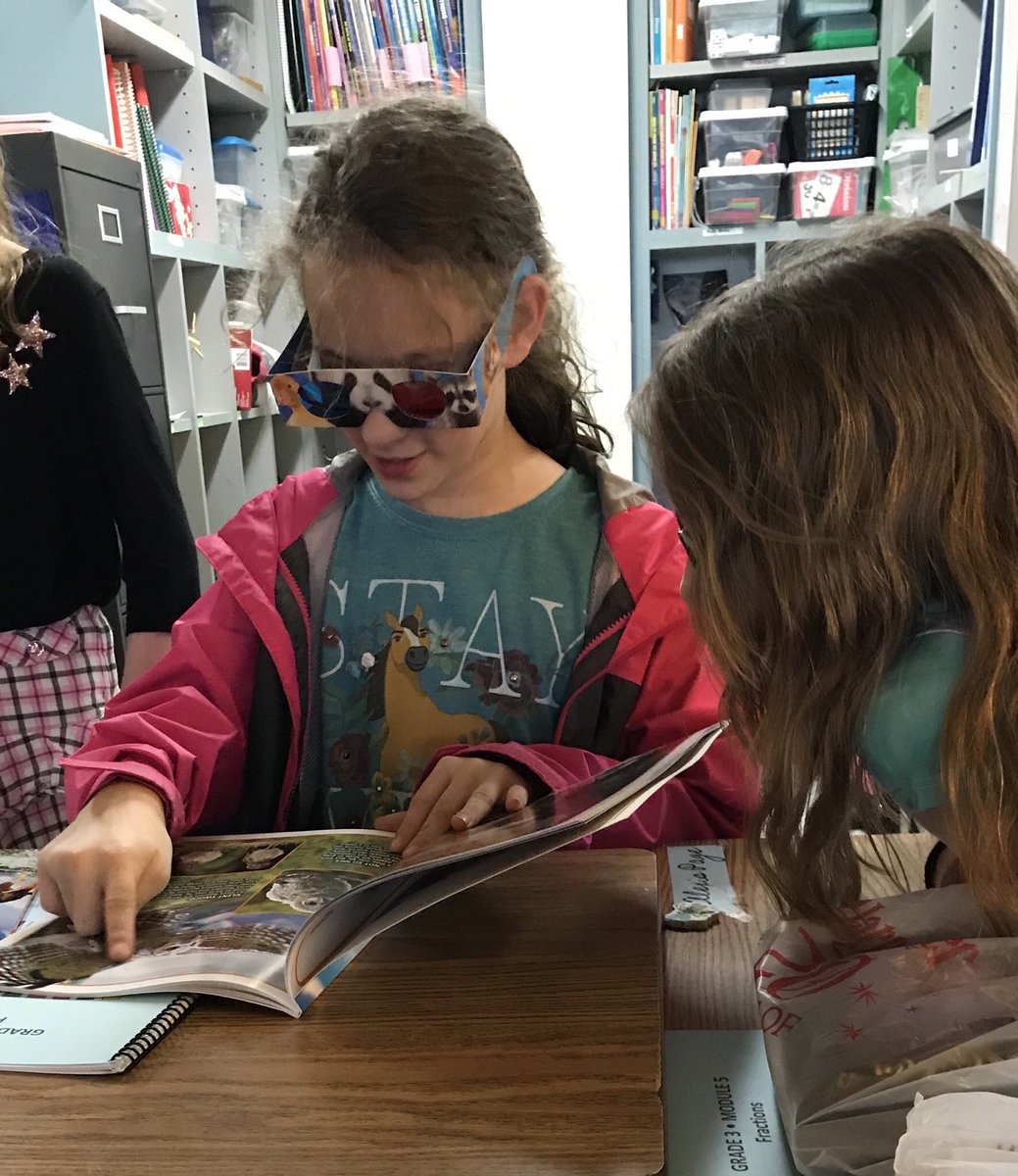 EmilyKerry7's tweet photo. So excited about our new books from the book fair!  Thank you @LansingPTSO and all of the volunteers to make this happen!  @LansingCSD #LCSDBobcatPride #bobcatsdeserveit #scholasticbookfair https://t.co/BVR32fKqB9