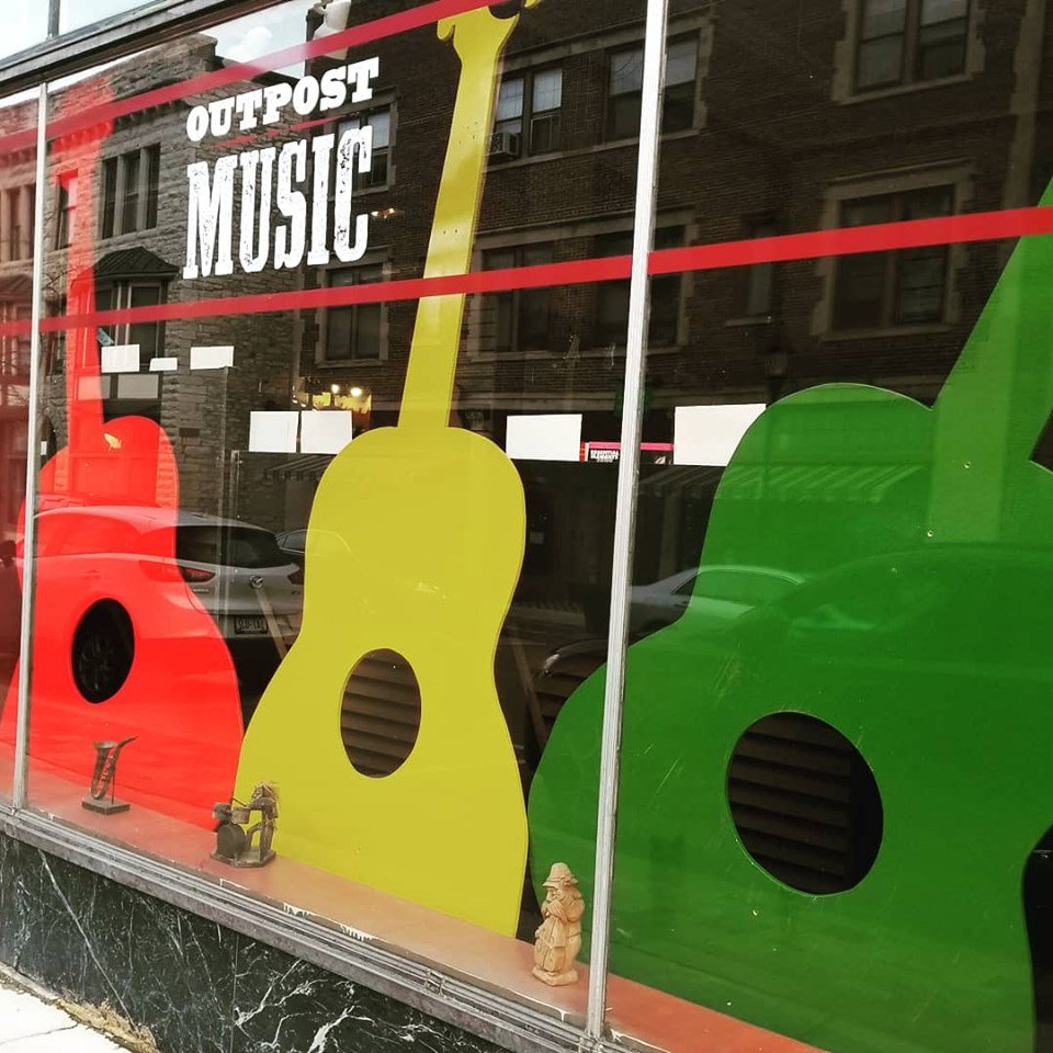 JamForJam's tweet image. Moving the J4J Guitars soon to Marshall, WI. Are you coming with? #j4j2019stillbuilding #thebarrelinn #4daysofawesome #musicfestivals