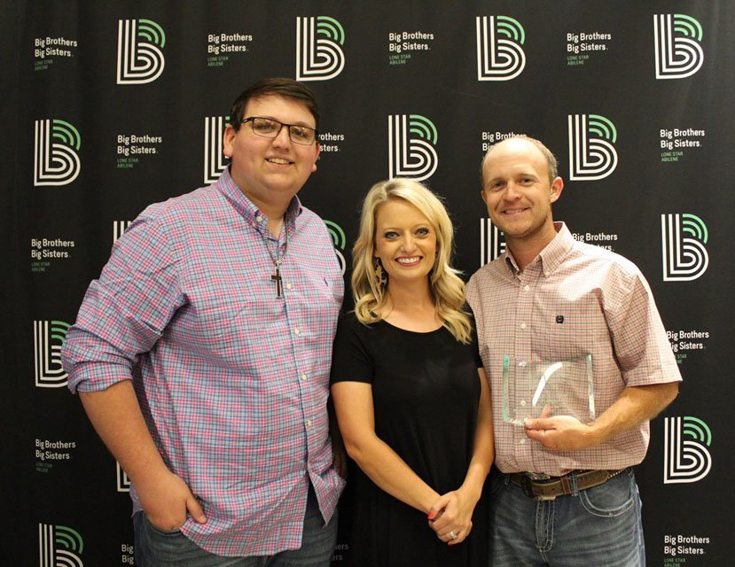 TheMasterScapes's tweet image. Congratulations to our very own, Jordan Phillips and his wife Ashley! They were awarded the 2019 Lone Star Big Couple of the Year by BBBS. They have been volunteering at BBBS for 11+ years now. Their commitment to helping improve the lives of others is truly an inspiration to us.