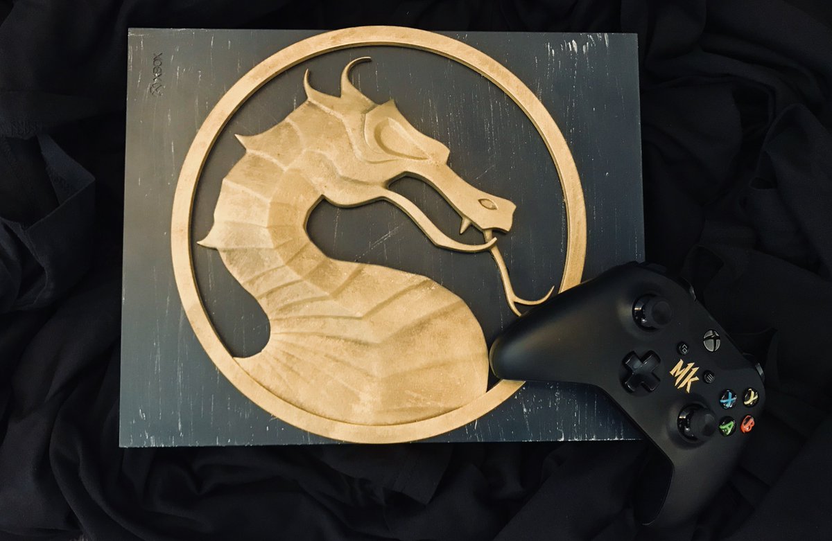 RT + mentionne un(e) ami(e) que tu aimerais affronter sur #MortalKombat11 pour tenter de gagner cette Xbox One X exclusive !

(Tirage au sort le 21 mai)