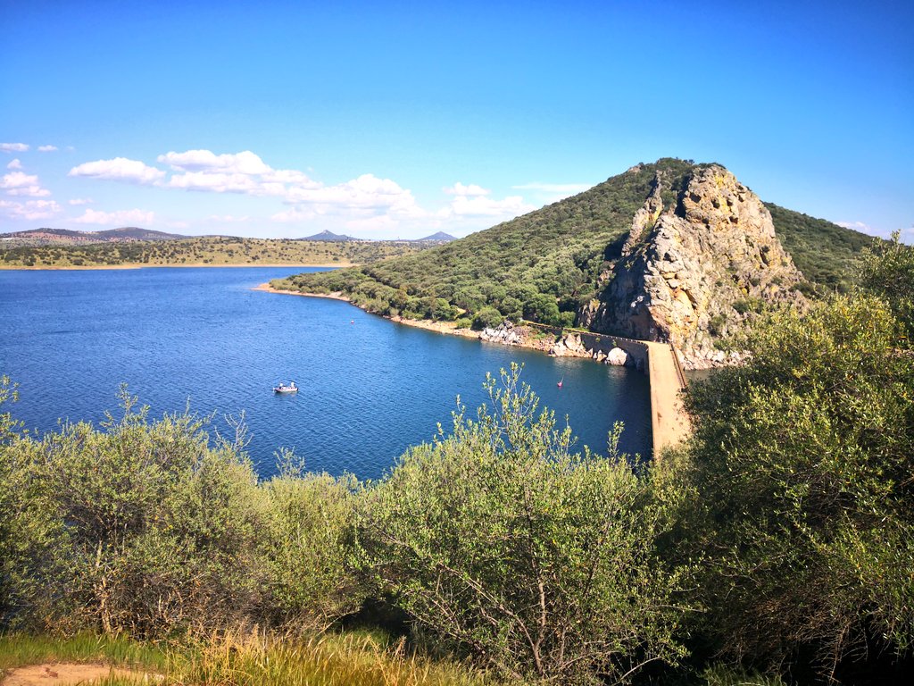 Este #puentedemayo estuvimos en #Extremadura descansando y conociendo la #SiberiaExtremeña 😊. Hemos tenido Twitter abandonado pero en el Facebook tenéis toda nuestras aventuras 👇
facebook.com/mapaymochilami…