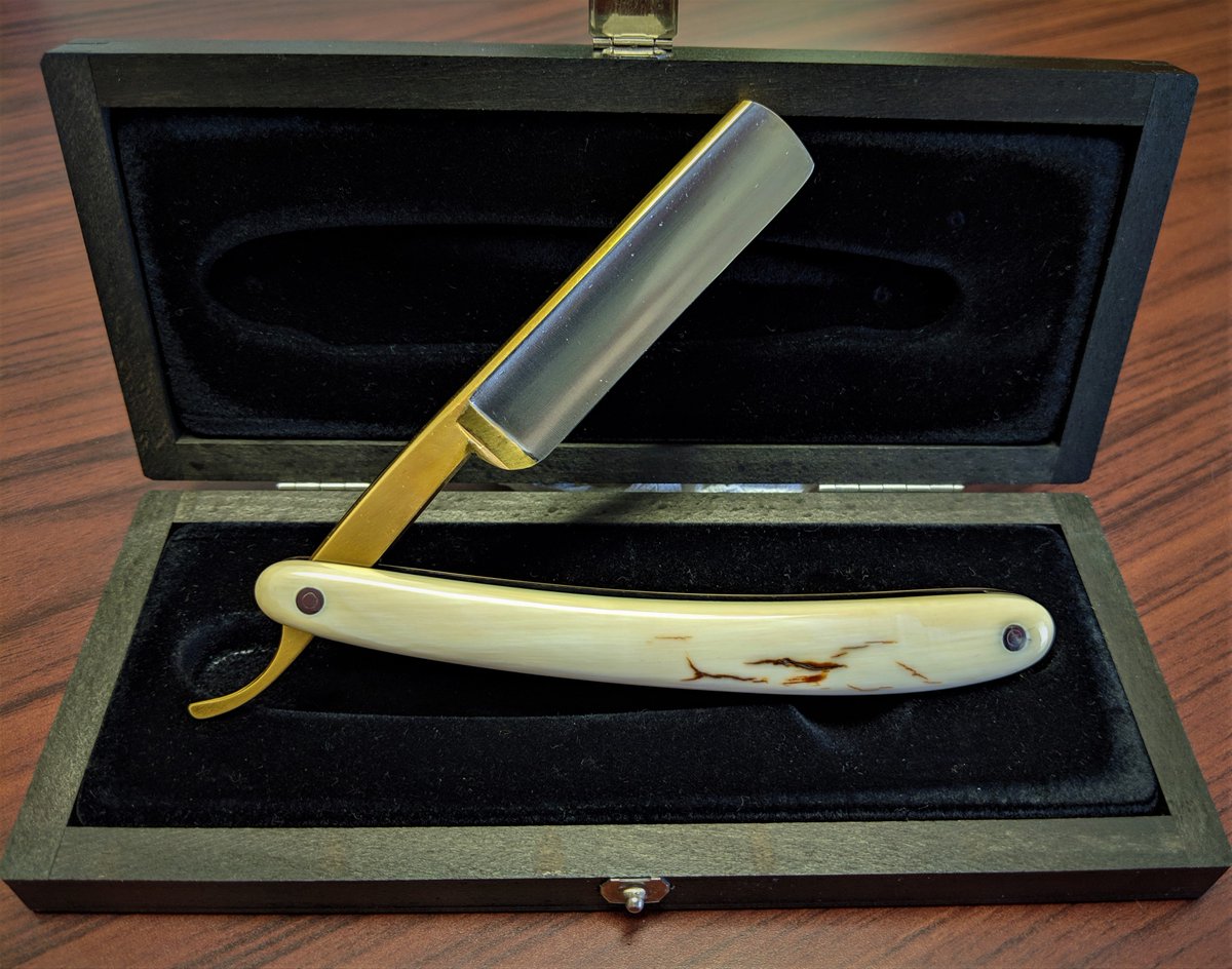 Col_Conk_Inc's tweet photo. Dovo Mammut (Mammoth) 5/8" Extra Hollow
These scales are made from 40k year old Siberian Mammoth Tusk.

#shaveoftheday #sotd #wetshavingislife #shavelikeaboss #shavelikeaman #traditionalshaving #shavelikeyourgrandpa #wetshaving #shavingsoap #shavingbrush #shavelikeagentleman https://t.co/7wTP8WIhf9