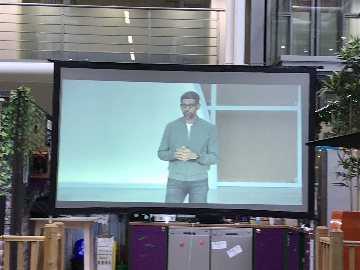 AdrianBraine's tweet photo. Weβre kicking off at #IO2019 with the keynotes. Should be a great night! @DeskLodgeBSK with @GDGHantsSurrey @TechJuiceOnline @setsquared @BasingstokeBiz @LindaCheungUK #thinkentrepreneur https://t.co/3xMTSMbv0w