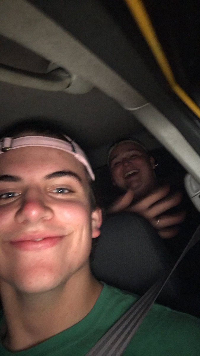 CoolCatMac's tweet photo. Happy Birthday to the Hoob @joshwilson6199 ur stinky https://t.co/SSlT2nQGL9