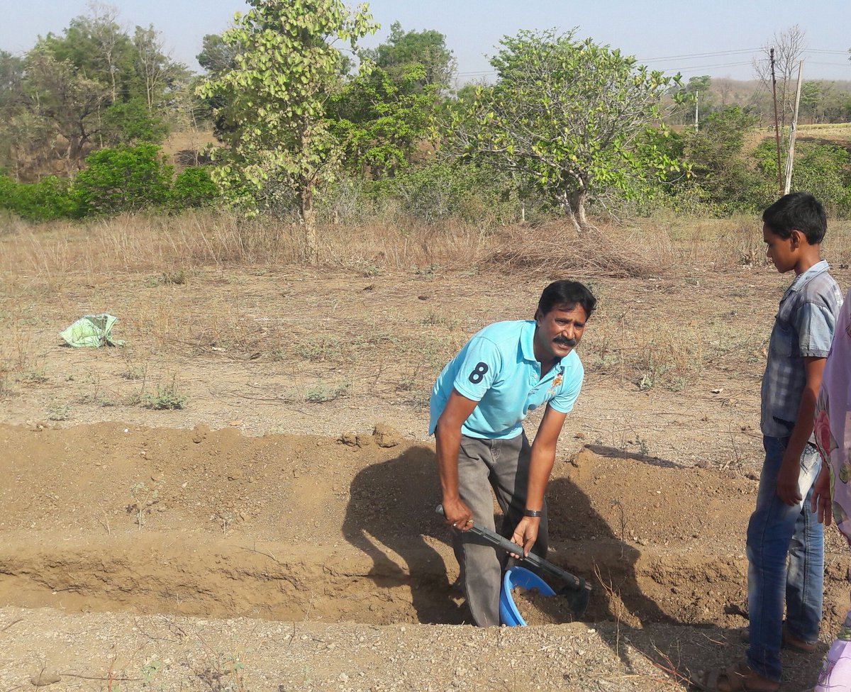 d_ugle's tweet image. पानी फाउडेशन मध्ये श्रमदान