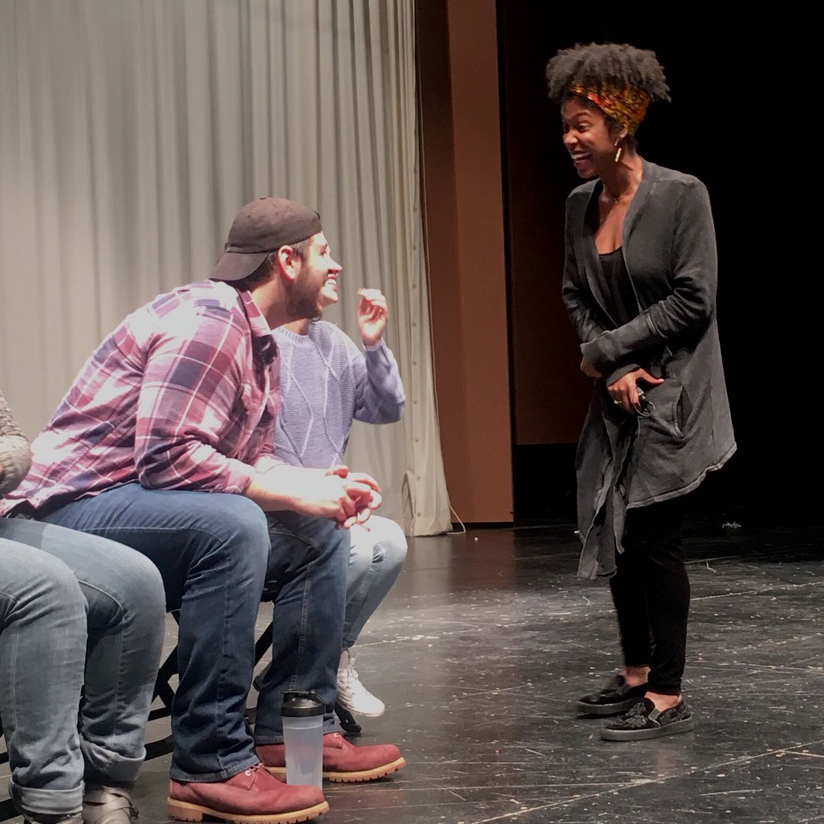 EraseDistance's tweet photo. Here are images from a performance at Solorio Academy High School. The event was possible because of the Jdawg and TheDman Charitable Fund. Learn more - https://t.co/RMtUy3fxuk
#MentalHealthMatters #IgniteConversation #EndStigma https://t.co/au9lDtcepJ
