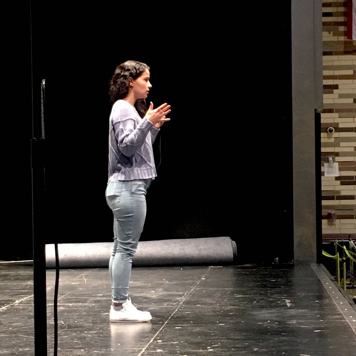 EraseDistance's tweet photo. Here are images from a performance at Solorio Academy High School. The event was possible because of the Jdawg and TheDman Charitable Fund. Learn more - https://t.co/RMtUy3fxuk
#MentalHealthMatters #IgniteConversation #EndStigma https://t.co/au9lDtcepJ