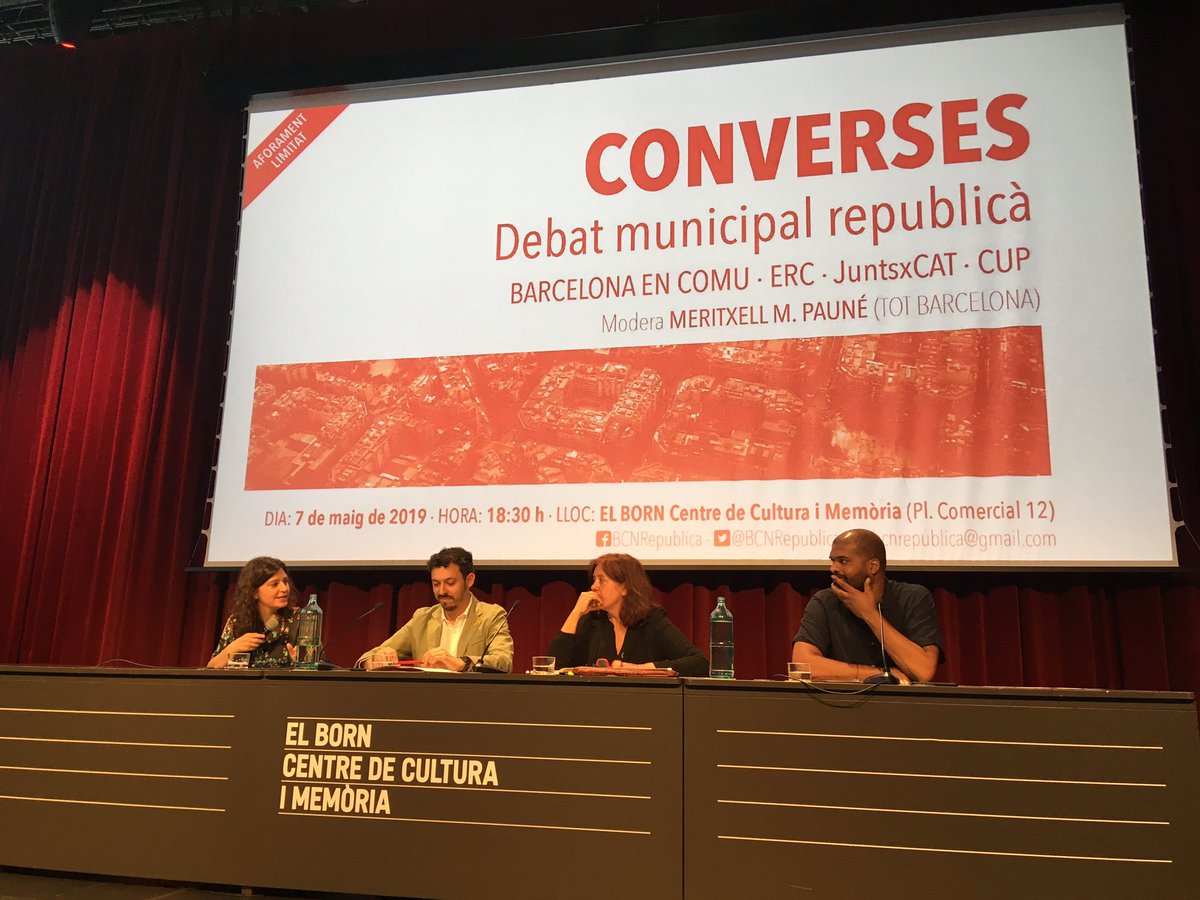 merceB612's tweet photo. Les #ConversesBCNRep s’han traslladat al @ElBornCCM per debatre del model de ciutat republicana. https://t.co/pJShLEGpdU