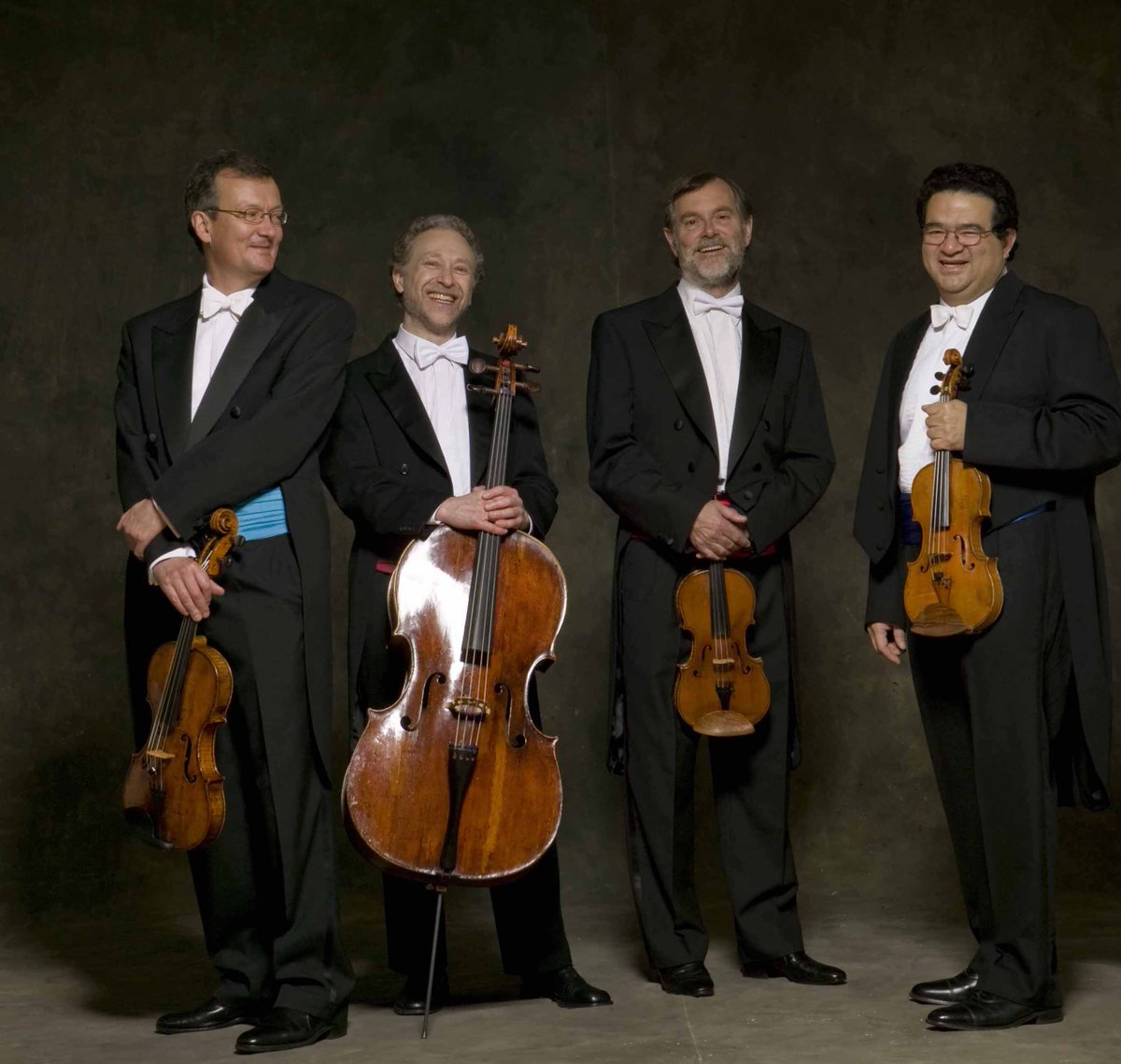 May 29th 2019
Best wishes to Endellion Quartet for their 40th anniversary concert at Wigmore Hall on May 29th, which will feature the world premiere of my Endellionigma.
facebook.com/events/4593181…
Photo by Eric Richmond: