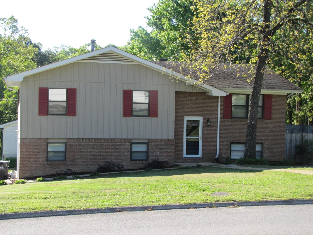 Ready for a change? This 3 BD/ 3 BA in Chattanooga won't be on the market long.  cpix.me/l/71326944