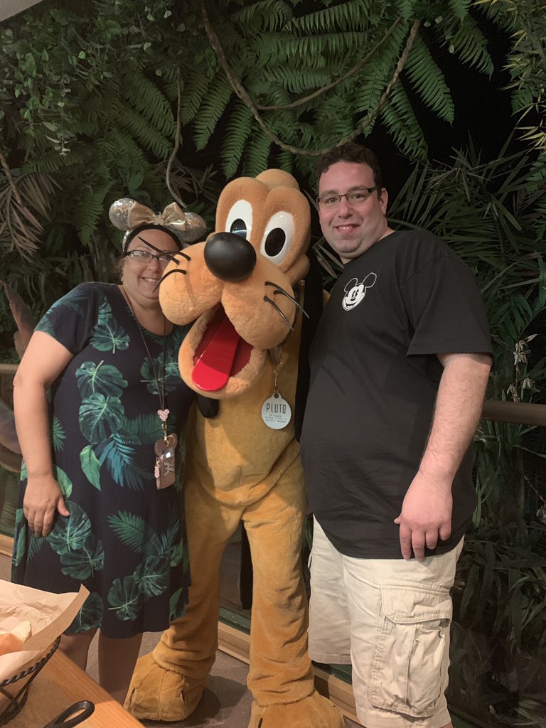 MoriB's tweet photo. @WaltDisneyWorld  great experience w/ cast member, Thank you Bryon @Garden Grille for a great lunch, trivia, and bday card for a friend! Making wishes and dreams come true! Mickey, Chip, Dale and Pluto were amazing too!
#CastCompliment #castcompliments #epcot #WaltDisneyWorld https://t.co/NJL5en7apf