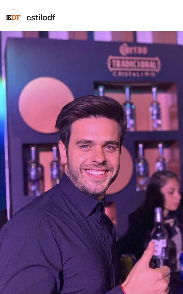 ManagementMR's tweet photo. @carlosmarmen en el festejo de los seis años de #EDFWeb @EstiloDF ¡Feliz domingo ! https://t.co/HHSUG5BQxA