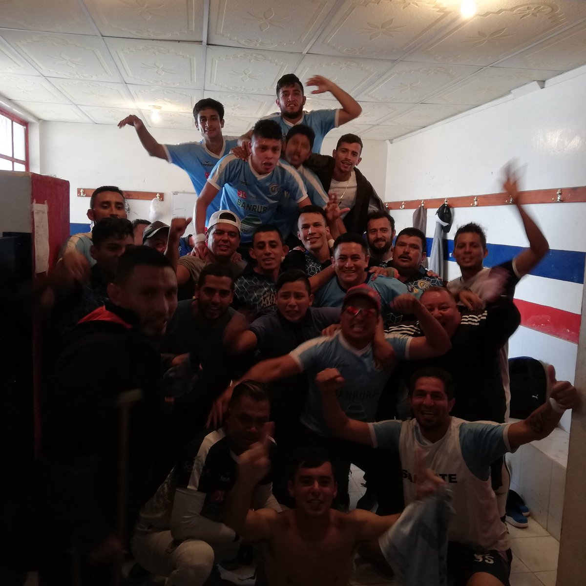 Gracias equipo!!

Un año más en la mayor