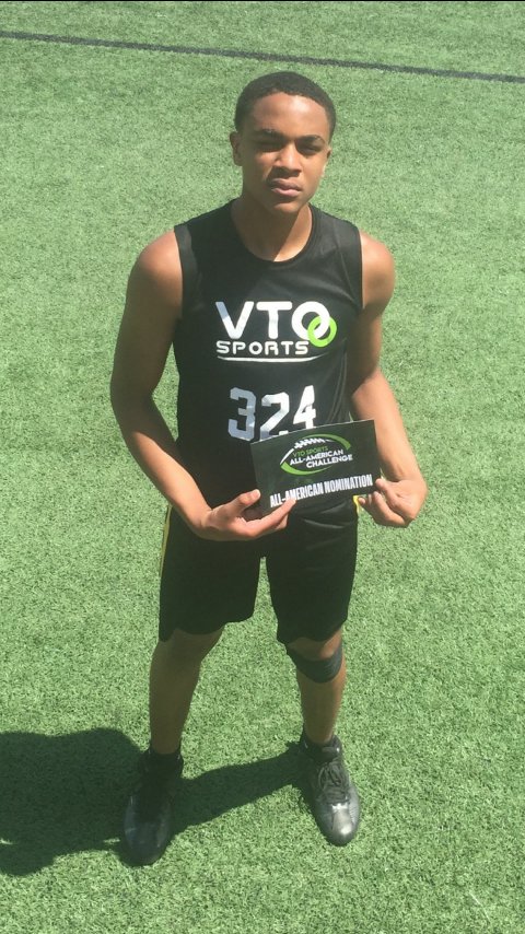 rgladden3's tweet photo. @DRobinson10_  So proud of the hard work you put in today! Selected as one of the top five! #vtoallamerican https://t.co/7oOdFg3wwT
