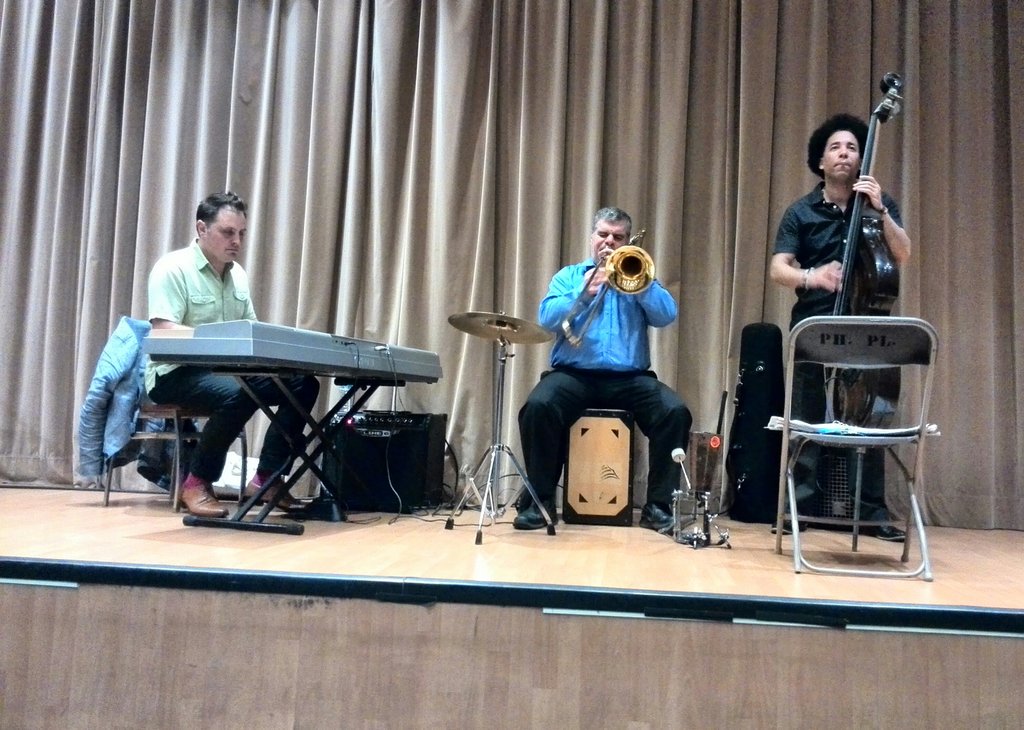 yousufsafia's tweet photo. Today's performance and lecture "South, Meet North: Salsa in the 6ix" with instructor Sean Bellaviti. Part of the @ChangSchool's Programs for 50+ concert series @RU50plus. #CubanMusic #LatinMusic https://t.co/bAkjRDmmKL