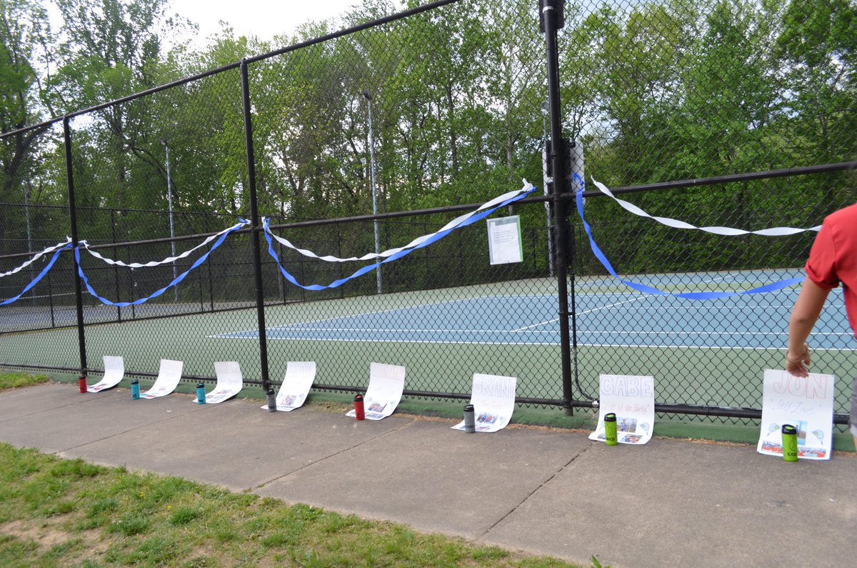 WSBVTennis's tweet photo. Despite the lost, senior night was a HUGE success! Thank you to all of our seniors players and managers for all that you have done this year! Good luck to wherever you guys go😭😭 #cmon https://t.co/eBXc8qYTDB