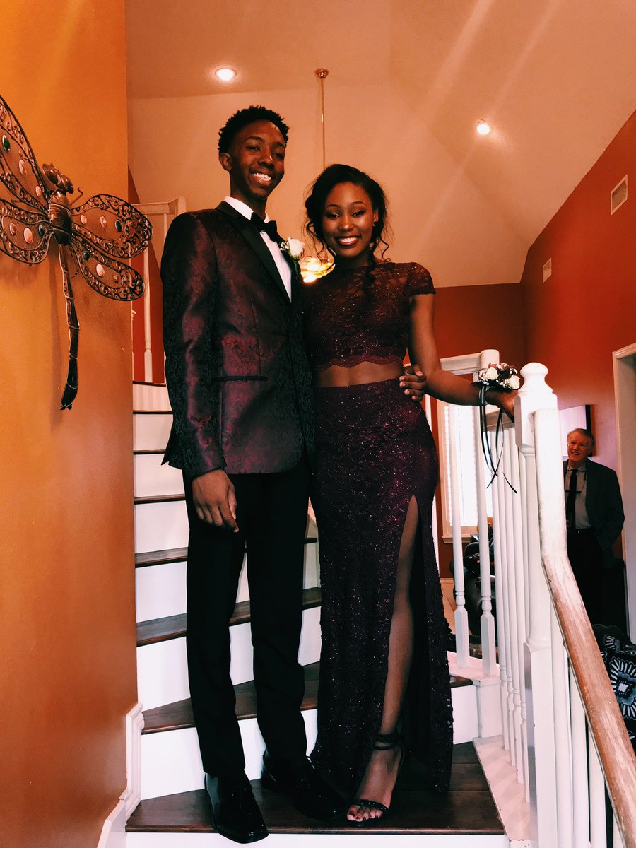 LLkobeb's tweet photo. #Prom2019 was with litty @aivvry 😍😍 https://t.co/7NEqNX3BGD