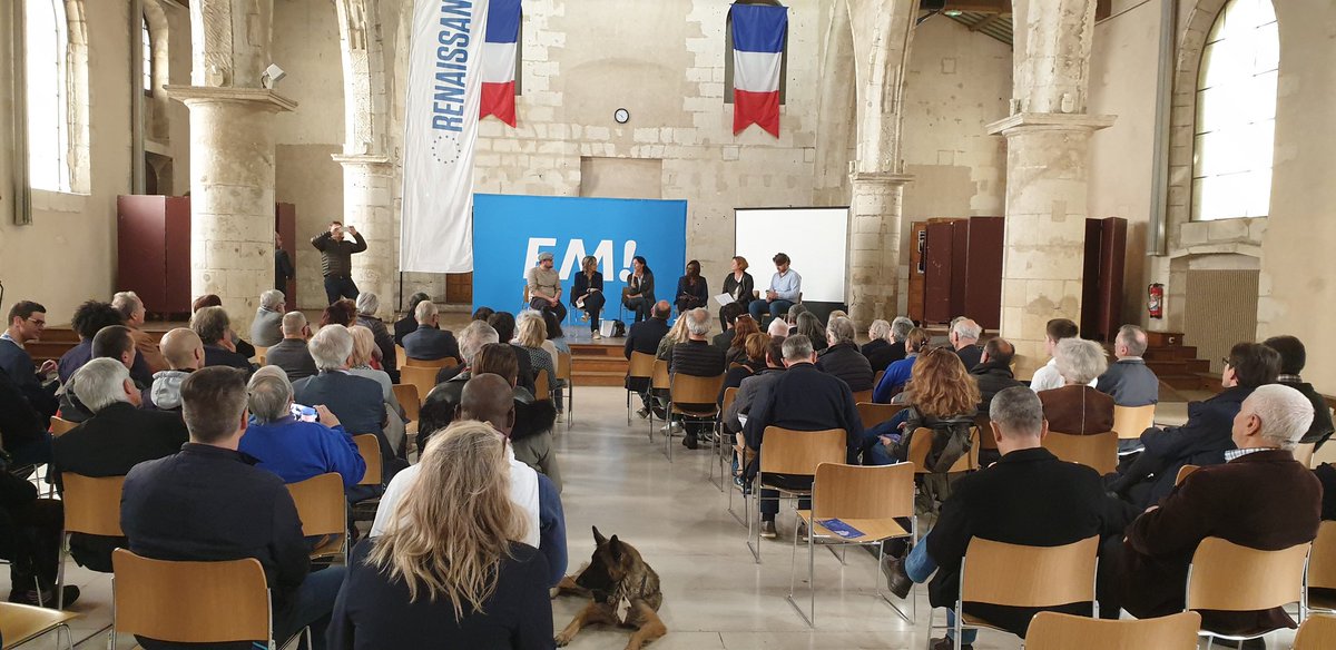 Y_BIAR's tweet photo. Réunion militante @enmarchefr à #LaRochelle , la Renaissance de Europe viendra de nos territoires.
@Renaissance_UE @CZacharopoulou https://t.co/Ln9WSqCCe8