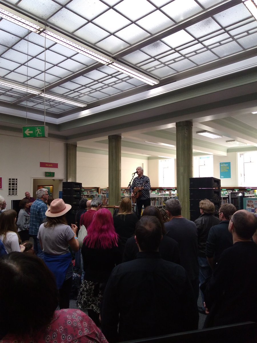 FleurHitchcock's tweet image. #getitloudinlibraries