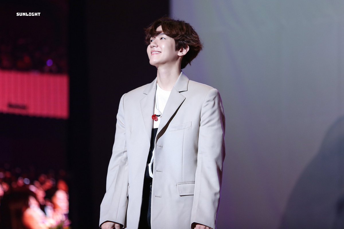 SUNLIGHTforb's tweet photo. you are unique and one of a kind.
happy birthday！#BAEKHYUN #백현 #HappyBaekhyunDay https://t.co/qX93tpewM3