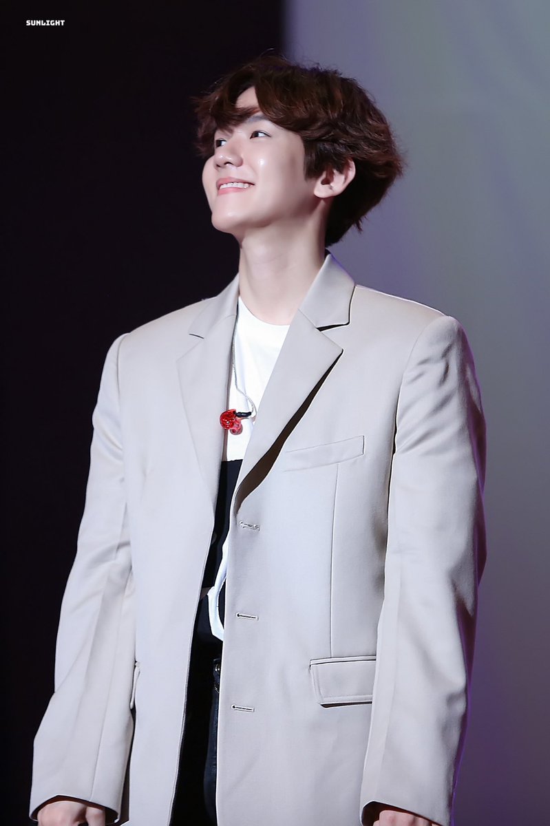 SUNLIGHTforb's tweet photo. you are unique and one of a kind.
happy birthday！#BAEKHYUN #백현 #HappyBaekhyunDay https://t.co/qX93tpewM3
