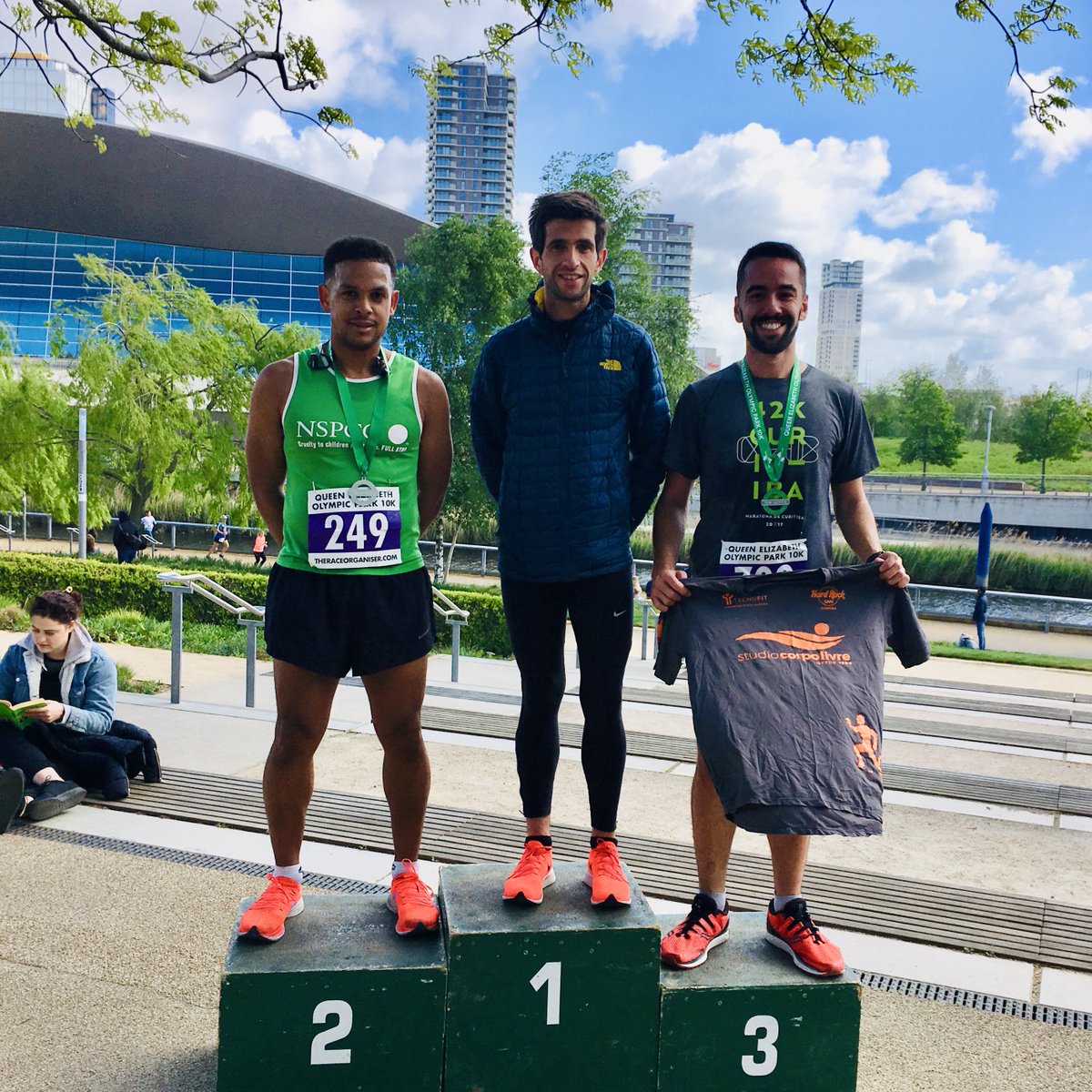 Winners of the Queen Elizabeth Olympic Park 10K, Sat 4 May:
♂️
Dan Anderson 34:51 <a href="/DursleyRunning/">Dursley Running Club</a>
James Carr 36:44
Renan Borges Da Silva 37:55
♀️
Cat Cummings 40:20 Wymondham AC
Emma Drury 41:01 <a href="/SudburyJoggers/">Sudbury Joggers</a> 
Lily Zechmann 41:27