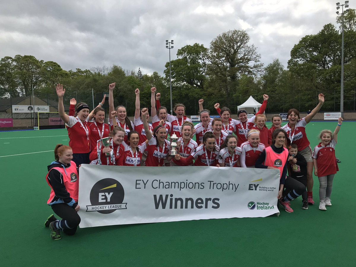 hanmcm's tweet photo. Scenes like this make me wish I could have been involved this weekend with @pegasushockey. Massive congrats girls! You most definitely deserve it for all the hard work. Enjoy the celebrations! #EYHL #champions @irishhockey https://t.co/dxTOvRLml4
