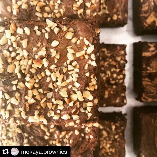 I just ate the TASTIEST chocolate brownie by <a href="/mokaya/">Maya O</a>.brownies at our local Ruislip <a href="/duckpondmarket/">Duck Pond Market</a> 🤤🤤🤤 bit.ly/2GYot4j