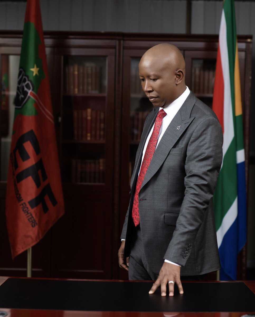 AdvoBarryRoux's tweet image. Let's settle this! 

Retweet For Julius Malema
Like For Cyril Ramaphosa