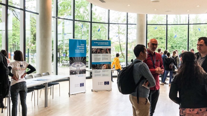 CoE_RuleofLaw's tweet photo. Our colleagues from the Department for the Execution of #ECHR Judgments participate in the Open Day organised today!
📍Palais des droits de l'homme
🇪🇺🎂 @coe 70 years and #ECHR 60 years
@COE_Execution #HumanRights #CoE70 #ECHR60 https://t.co/I1zHyefik7
