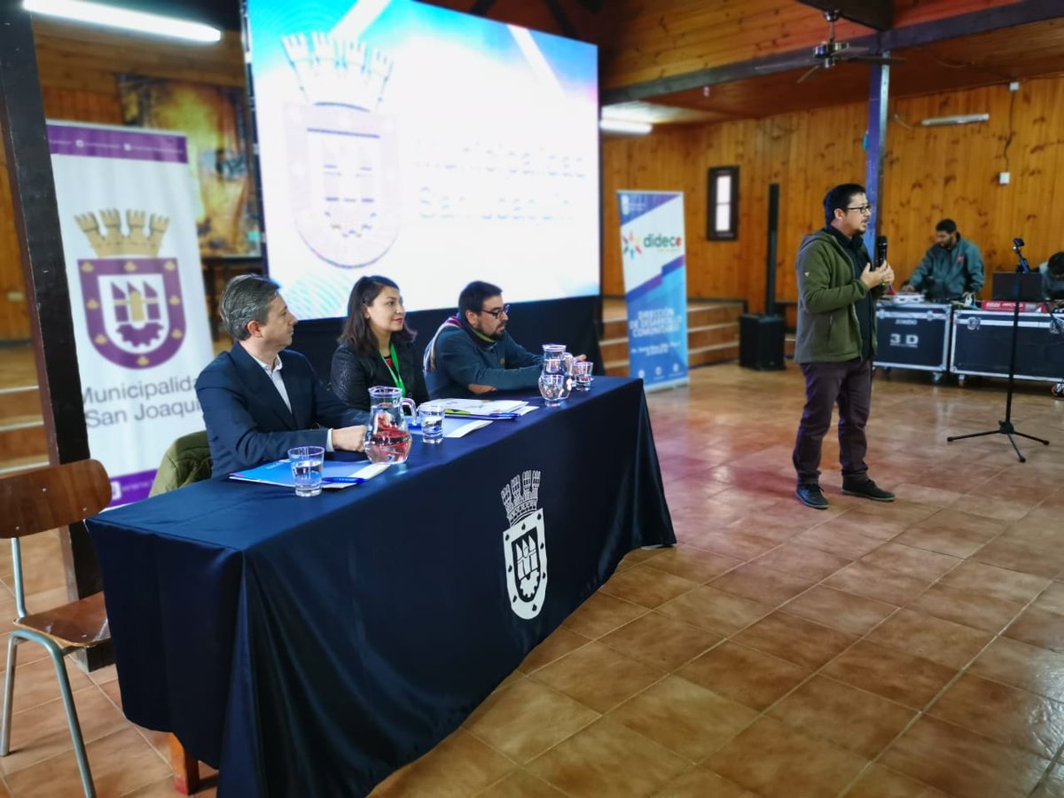munisanjoaquin's tweet photo. Hoy: 2° y última jornada Seminario de Seguridad 💪🏻💪🏻
Profesionales Dirección de Seguridad Ciudadana y Corporación Desarrollo Social se refieren a Proyectos como recambio alumbrado público LED, sistema televigilancia, Senda Previene y Escuela Segunda Oportunidad, entre otros: https://t.co/ZEeQhAIrRG