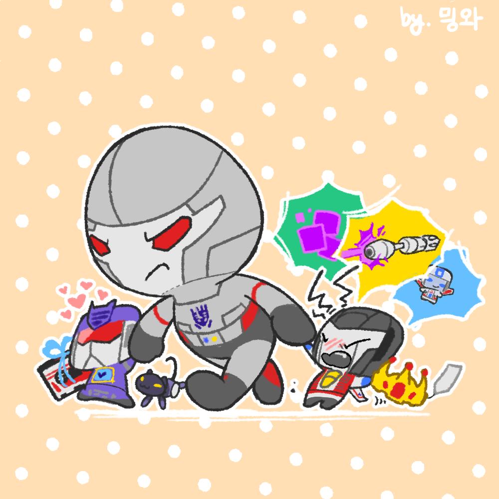 메가트론/스타스크림/사운드웨이브 ~선물은 하나씩만~ 어린이날 기념으로 올리고 싶었는데 쉬다보니 지각해버렸네요. g1을 극히 초반부만  봐서 스타스크림이 어떤걸 가지고 싶어하는지 파악하는데 어려움을 겪었지만... 일단 원픽은 왕관일거 같습니다.