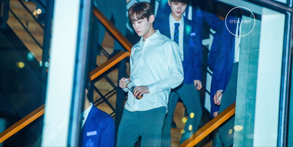stellabin99's tweet photo. 190503 서빈이 셔츠핏 장난없네 그저 눈물 😭 #윤서빈 #PRODUCE101X #프듀101X #yunseobin https://t.co/x7SLu5koLT