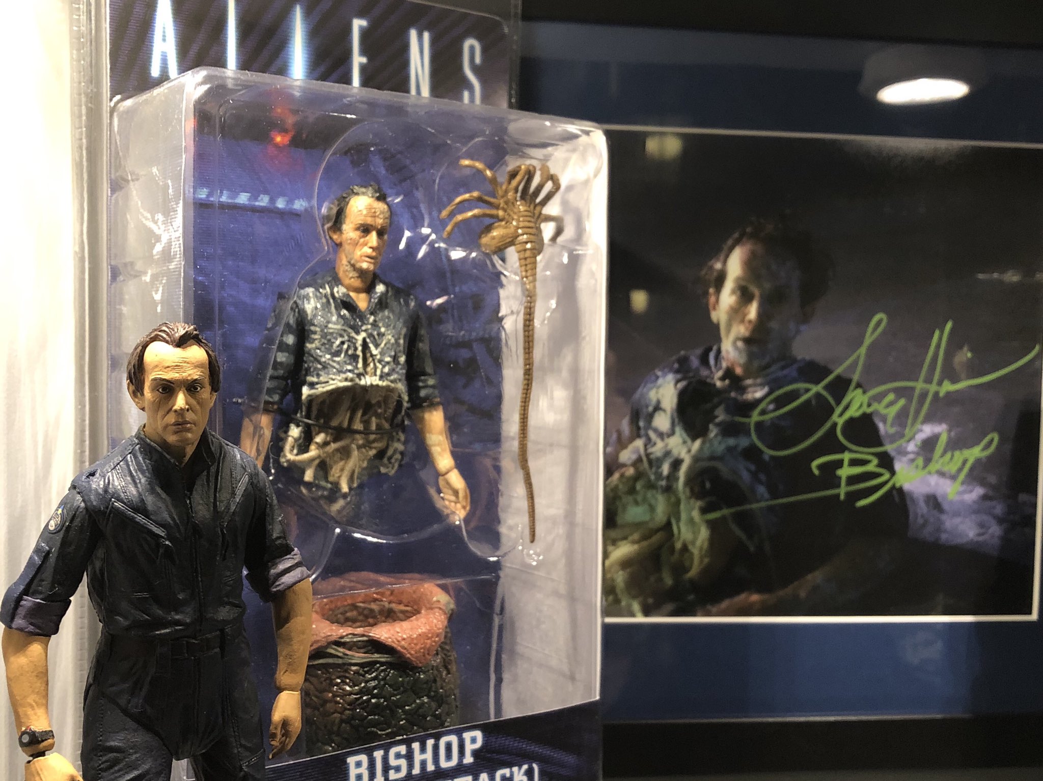A very happy birthday to the legendary Lance Henriksen!     