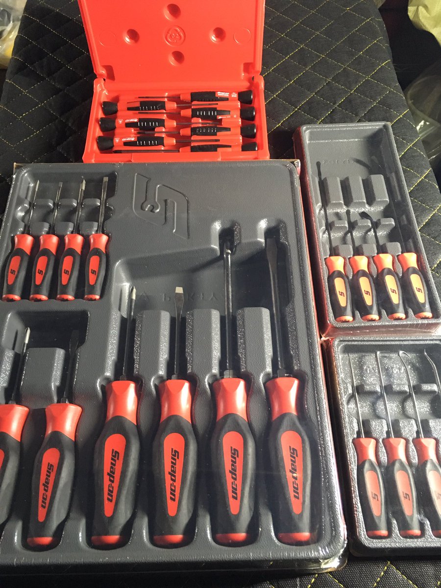 aw11tribology's tweet photo. 散財した。
あとこれに電動ラチェットの棒タイプ(名称わからない)は取り寄せ
工具箱届いて2カ月くらいだけどサイズアップの可能性出てきた。
#スナップオン
#snapon
#snapontool
#snapontools
#スナップオンツールズセキ
#snapontoolsseki
#工具
#散財レーシング https://t.co/aitf5wcmfP