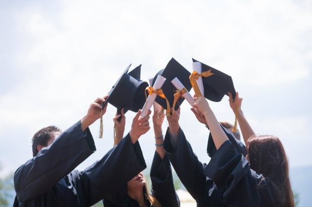 YongeNorthMitsu's tweet photo. Congratulations Graduate!🎓 To celebrate this milestone, we're excited to offer grads and soon-to-be grads an extra reward: a rebate on select #Mitsubishi models from our dealership. Learn more: https://t.co/JvAAmaGKj8 https://t.co/r132zXQgUH