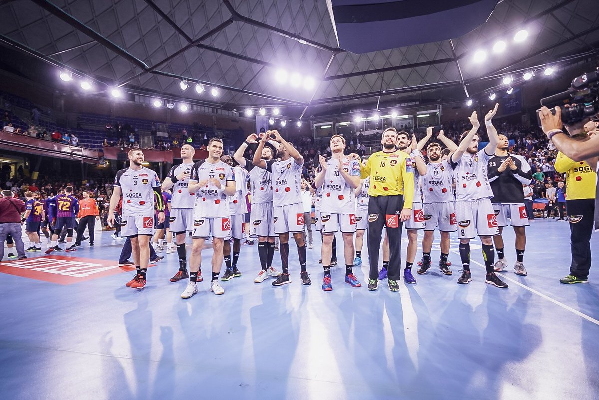 Chloe_Quere's tweet photo. Notre saison de Ligue des Champions se termine à Barcelone 🇪🇸
✅ Top 8 européen. On reviendra l'année prochaine.
👏 Un grand bravo à tous : @HBCNantes & Co, joueurs, @supportersultrh, #PeupleViolet, bénévoles ...
#WeHfamily | #ThisIsHtime https://t.co/7RZCkRmFHF