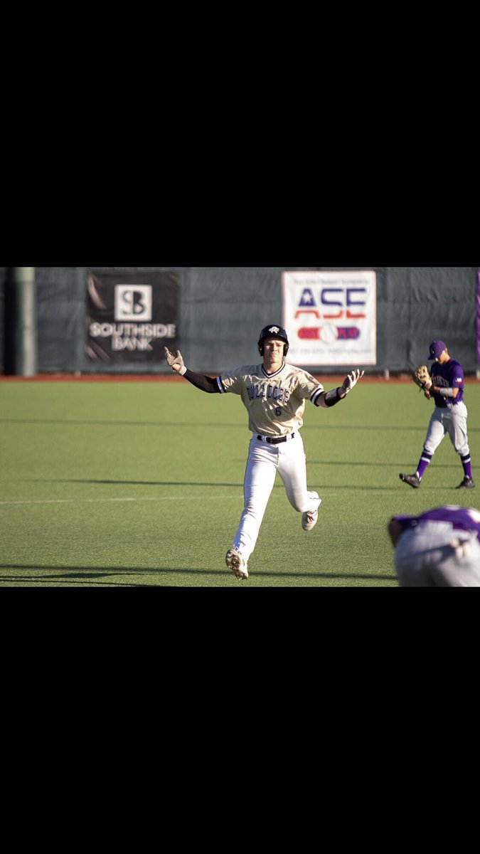 rchsbaseball2's tweet image. If one brother succeeds we all succeed, if one brother fails we all fail. #DBALB