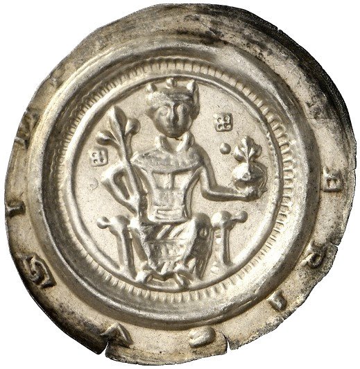 DoktorBonhoff's tweet photo. In the Middle Ages, #minting #authorities often potrayed themselves with attruibutes signalling the social class. Here, Emperor Friedrich #Barbarossa (1152-90) with crown, lily #sceptre and #orb on a #bracteate from #Altenburg.  Legend:+FRIEDERICVS IMPT. 0,86g and 33 mm https://t.co/kXU0jiCUFe