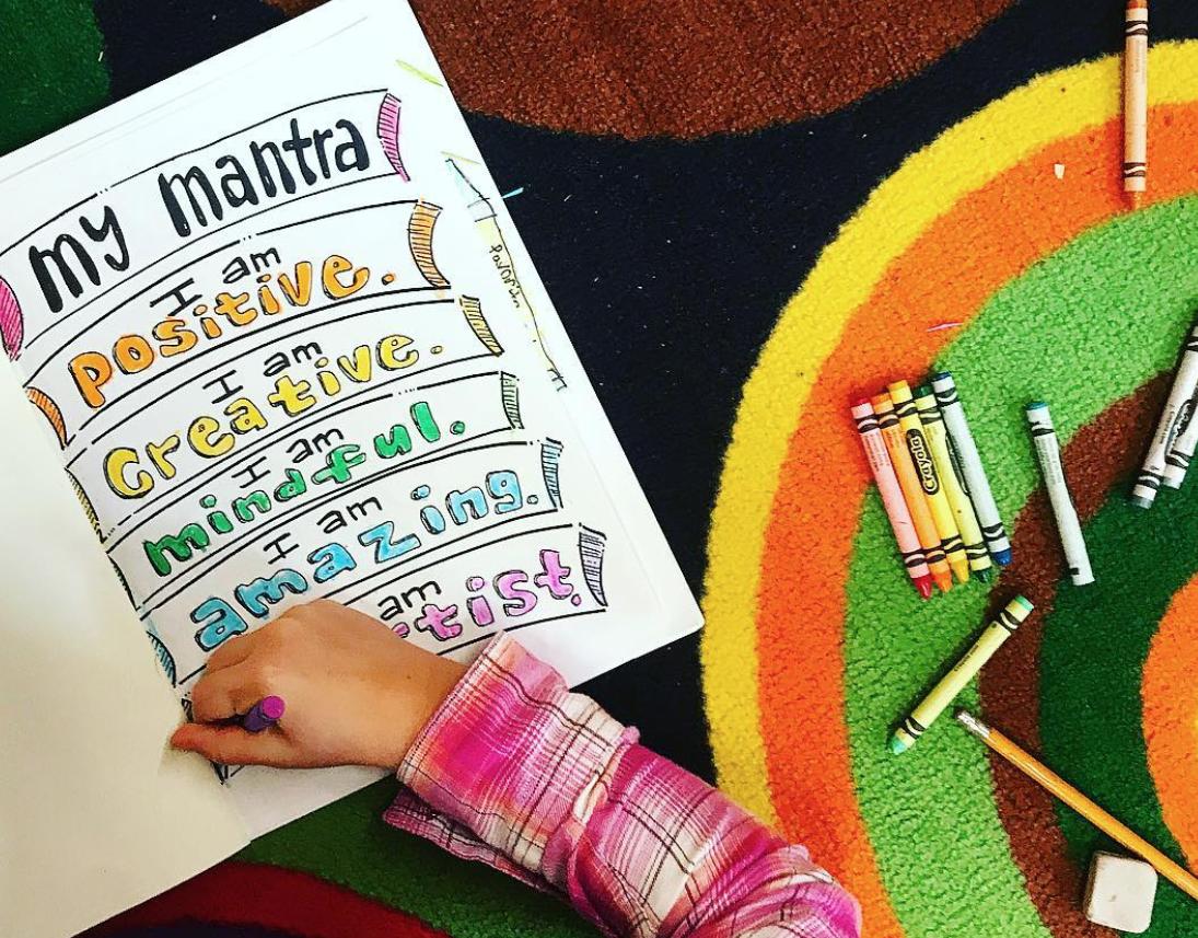 The Benefits of Using an Art Room Mantra hubs.ly/H0hDv9L0