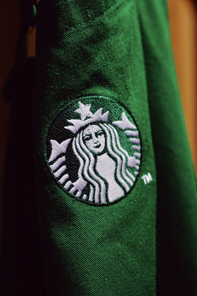 OGMCookie's tweet photo. After over 5 years Iโm finally hanging up the green apron. Been really lucky to have always worked with a great bunch of people both at @starbucksdarlo and @StarbucksNLst. Will no doubt look back at my time as a barista fondly. Cheers @StarbucksUK โ๏ธ #tobepartner https://t.co/eKeSR31rsr