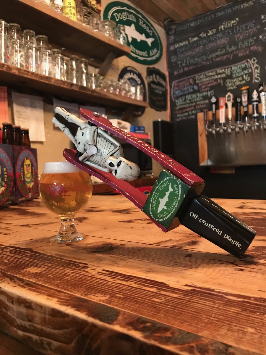 _FillingStation's tweet photo. Come get your #chakras aligned with a pour of the #Namaste from @dogfishhead. Discounted growlers, howlers and pints will be flowing at our #12south shop ‘til the doors are locked! #namasteforabeer #sundayfunday #craftbeer #dogfishhead #belgianwit #tapoftheday #cheersyall🍻 https://t.co/3cSVmGqtWk